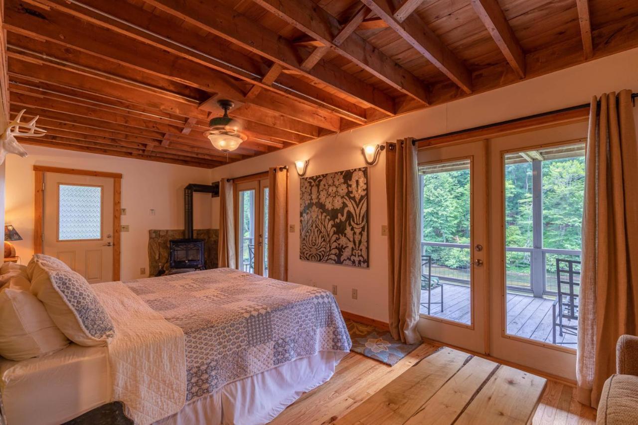 Knotty Pine Villa West Jefferson Dış mekan fotoğraf